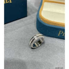 Piaget Rings